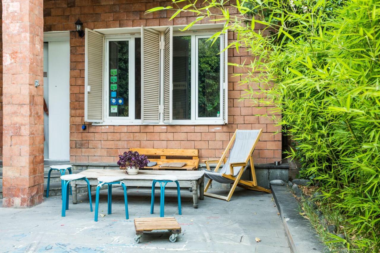 M42 Hostel Tbilisi Eksteriør bilde