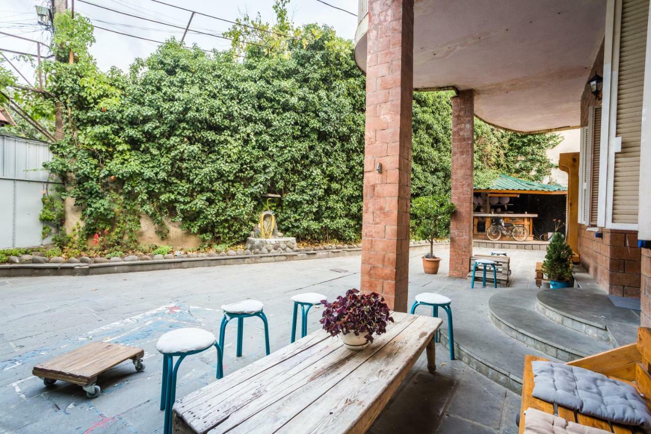 M42 Hostel Tbilisi Eksteriør bilde